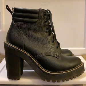 Dr. Martens Persephone. Black leather. Women’s size 7.